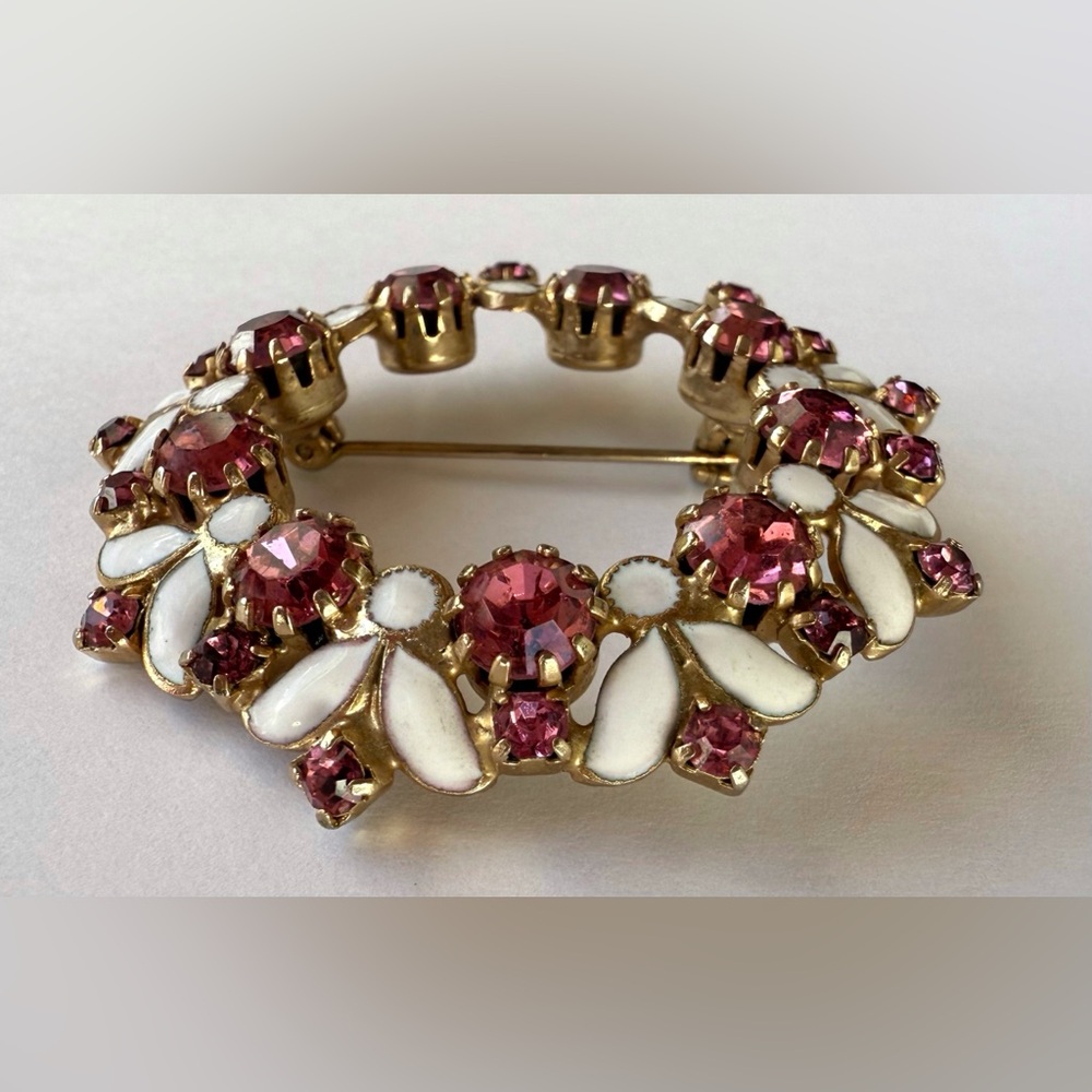 Vintage Pink Glass Rhinestone & White Enamel Floral Wreath Brooch 2” - Picture 3 of 7